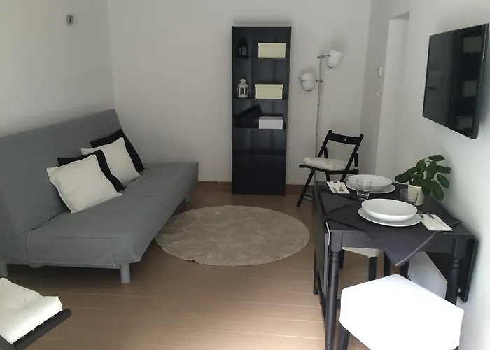 Cabella Fine Flat